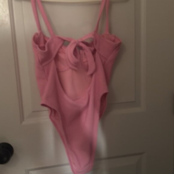 H&M Pink One Piece Swimsuit with Textured Bustier and Spaghetti Straps - Picture 8 of 9